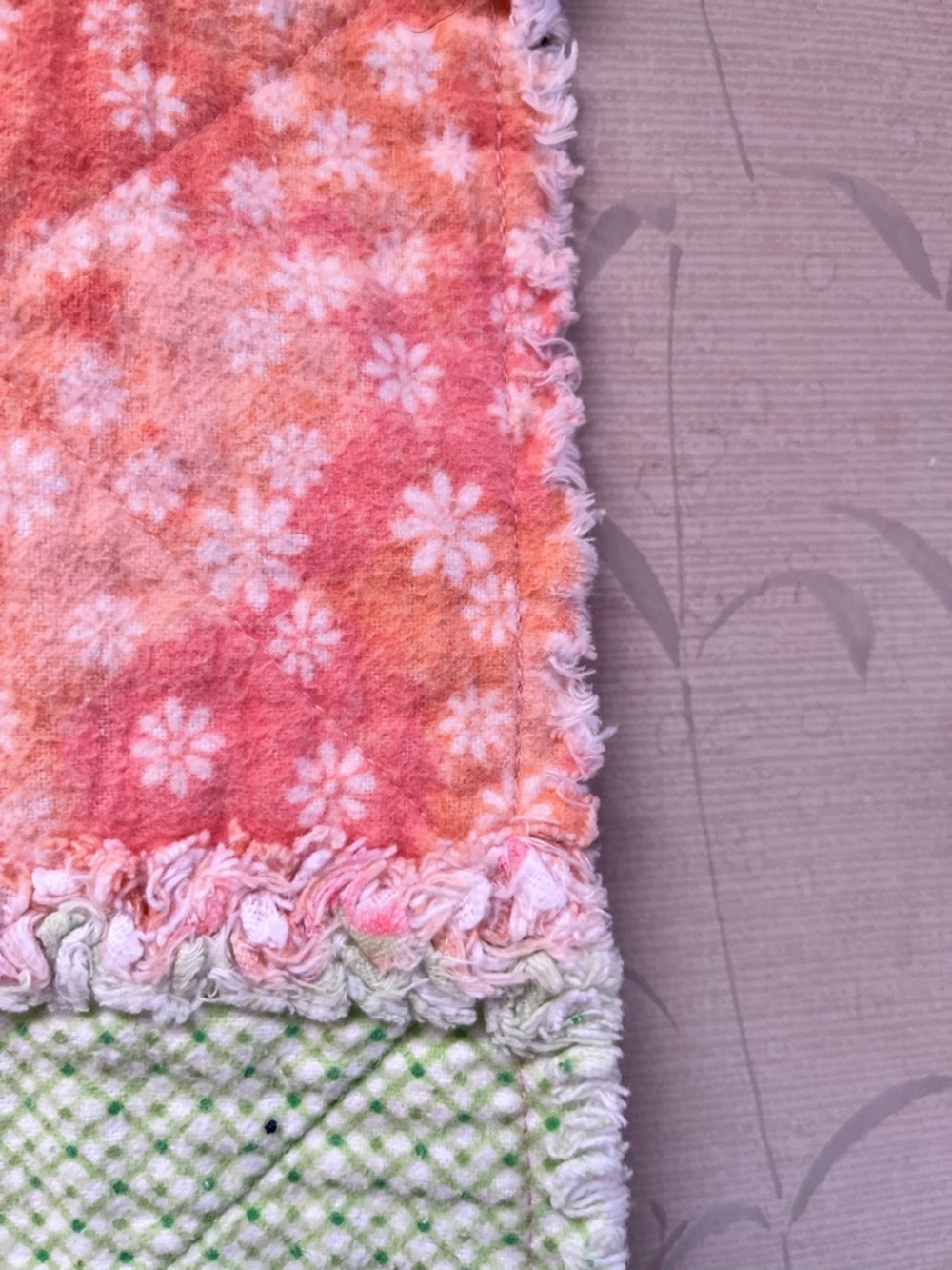 Homemade quilt - Picture 7 of 11